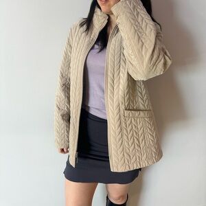 Gallery Reversible Quilted Jacket - Size L
RN# 36232